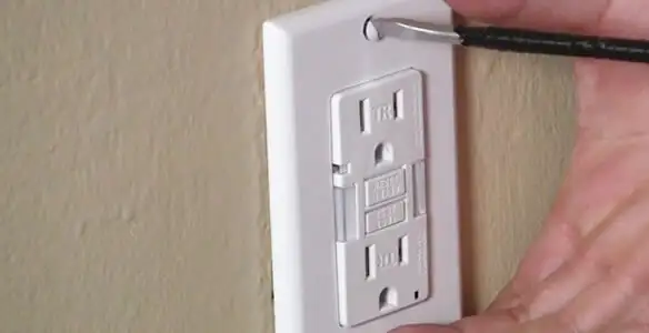 gfc outlets service securing and mounting ground fault circuit interrupter outlet by certified electricians in Escondido, CA
