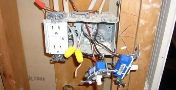 gfci circuits service wiring and upgrading electrical outlets with ground fault protection in Escondido, CA