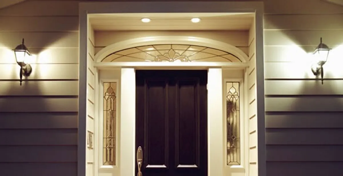 security light installation services with professionally installed entryway lighting in Escondido, CA